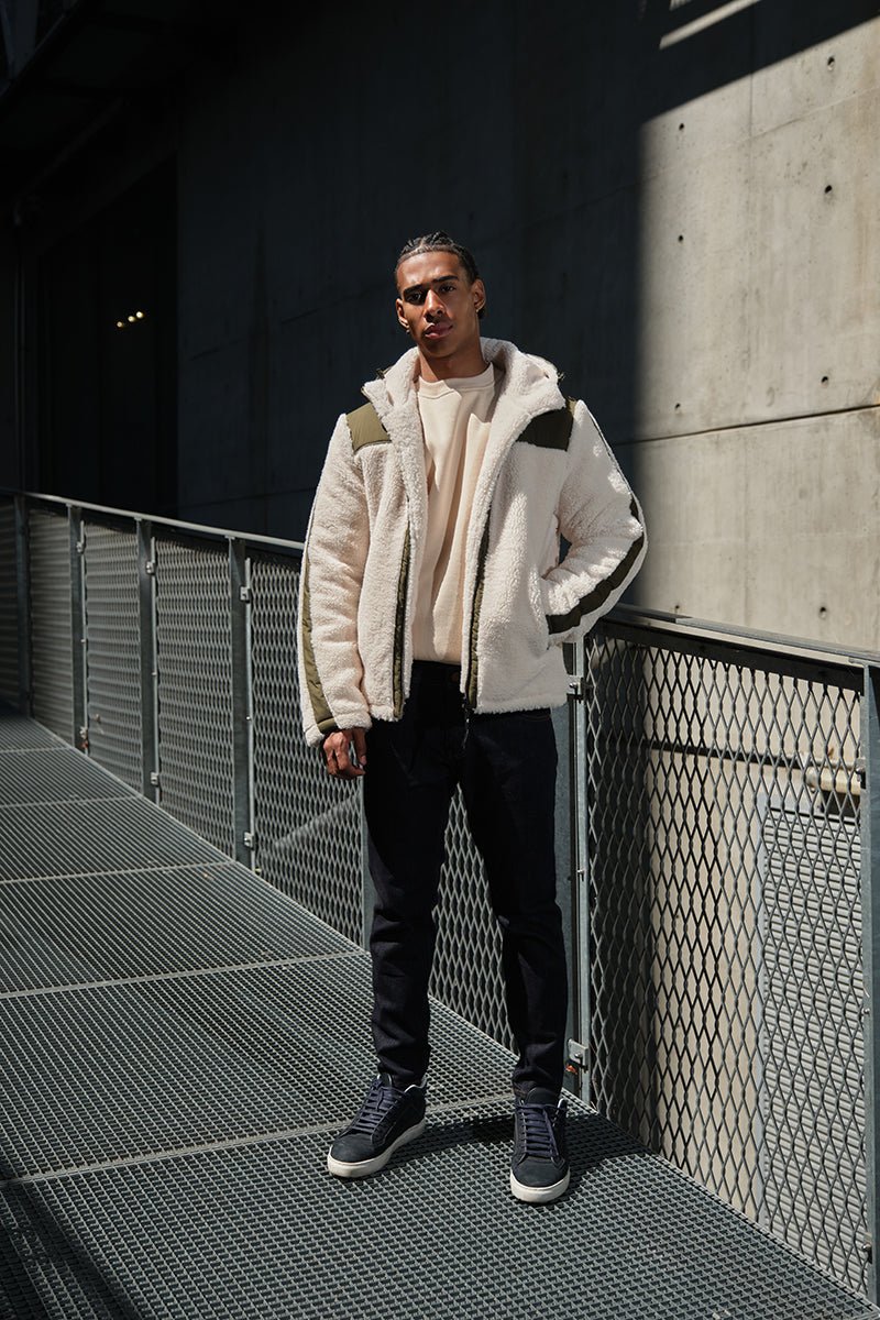 Blouson Homme à Capuche en Sherpa avec Empiècements Contrastés GRÉGOIRE