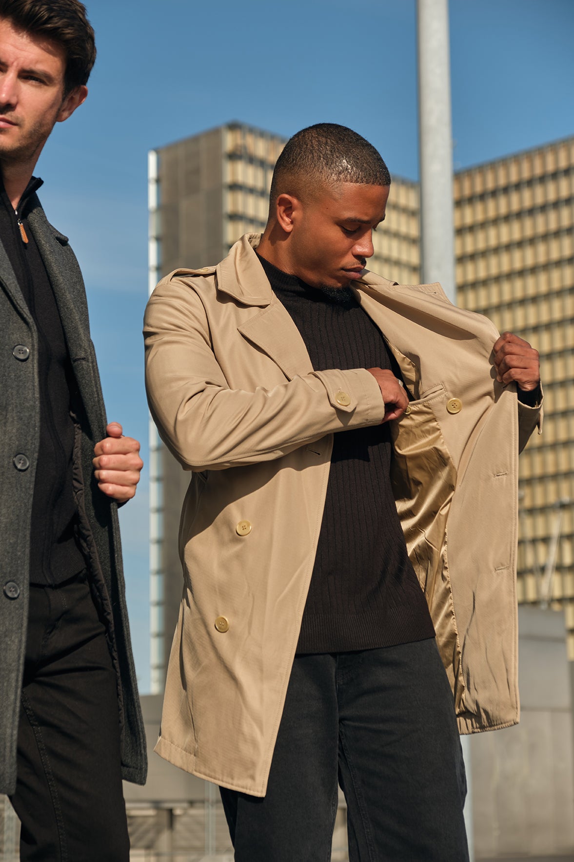 Trench-coat beige homme long et ceinturé NEWMAN