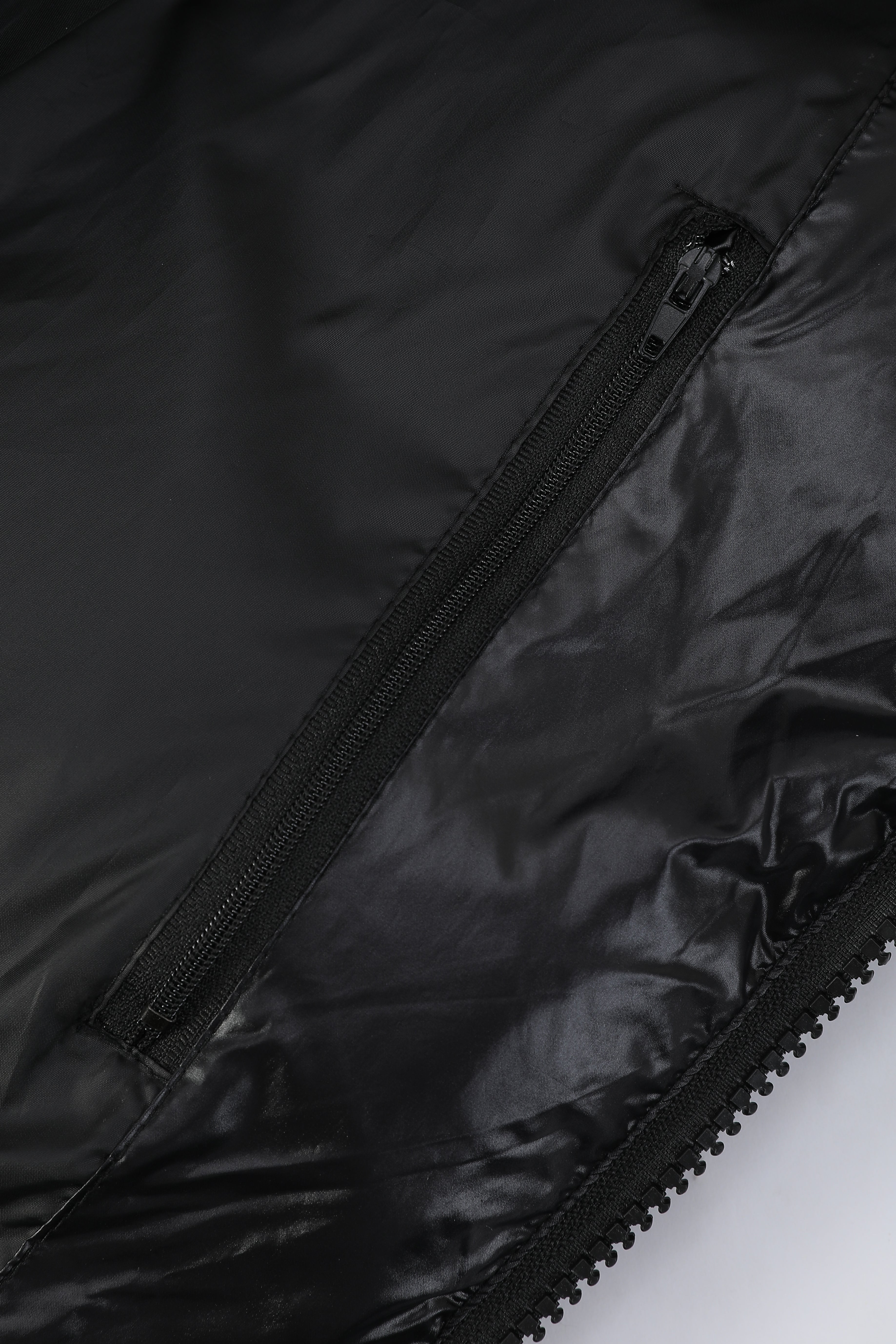 Doudoune brillante noire PIRLOT